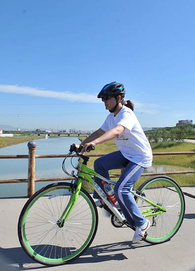 鈥湹吞夹卸 <wbr>骑行中国鈥 <wbr>2011 <wbr>北京鈥敽袈妆炊 <wbr>4+2草原之旅骑行活动 <wbr>之 <wbr>赤峰至乌兰浩特路段