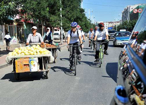 鈥湹吞夹卸 <wbr>骑行中国鈥 <wbr>2011 <wbr>北京鈥敽袈妆炊 <wbr>4+2草原之旅骑行活动 <wbr>之 <wbr>赤峰至乌兰浩特路段